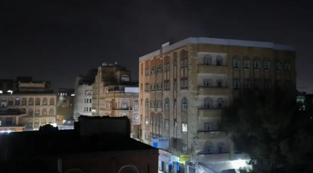 US Airstrikes Target Houthi Weapons Depots in Yemen