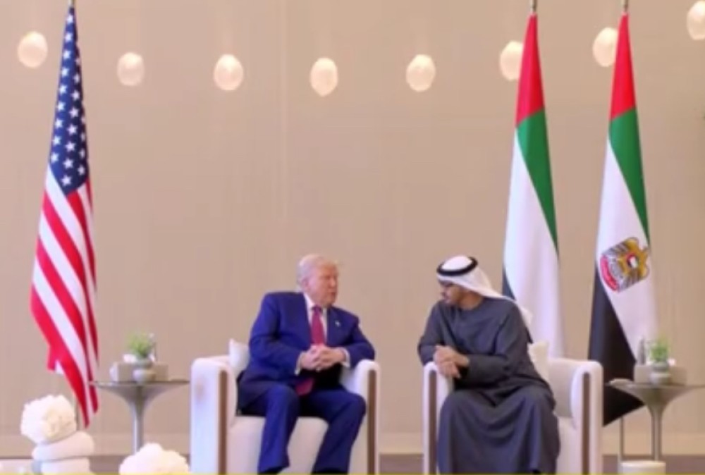 Trump Arrives in UAE for High-Stakes Talks with President Mohamed bin Zayed