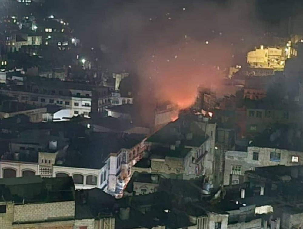 Massive fire engulfs a commercial center in Yemen’s Ibb
