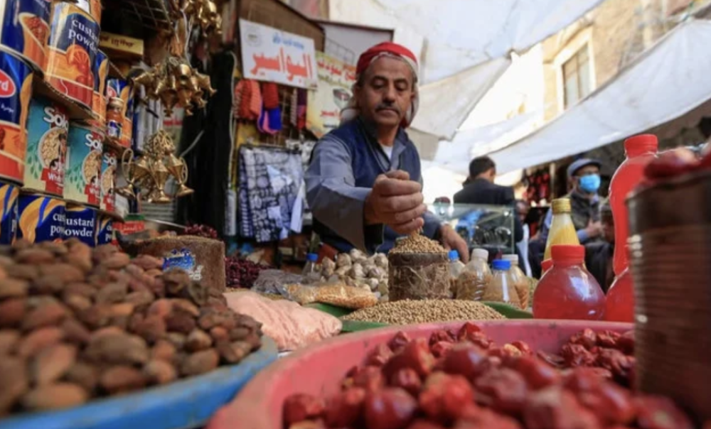 Yemeni Traders Decry Houthi Extortion Ahead of Ashura Commemorations