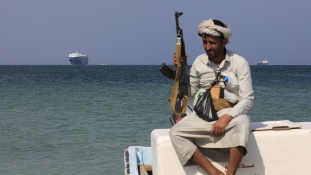 Houthis Accused of Forcing Yemeni Fishermen to Lease Boats for Red Sea Hostilities