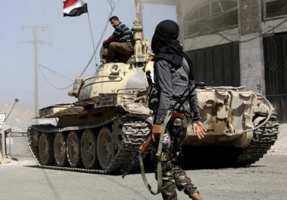 Three Killed in Clashes Between Houthis and Tribal Gunmen in Rada'a