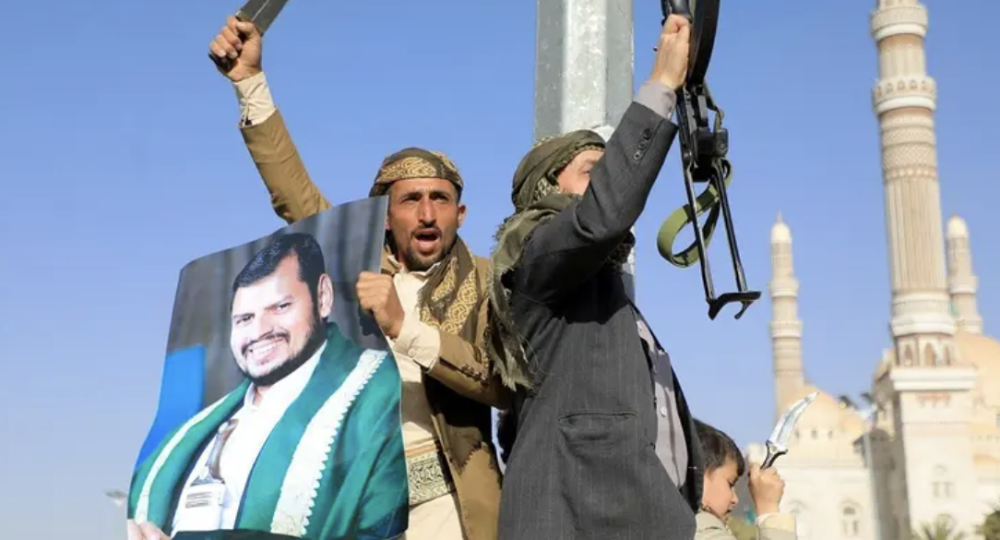 Yemen : Houthis threaten to target ships linked to firms dealing with Israeli ports