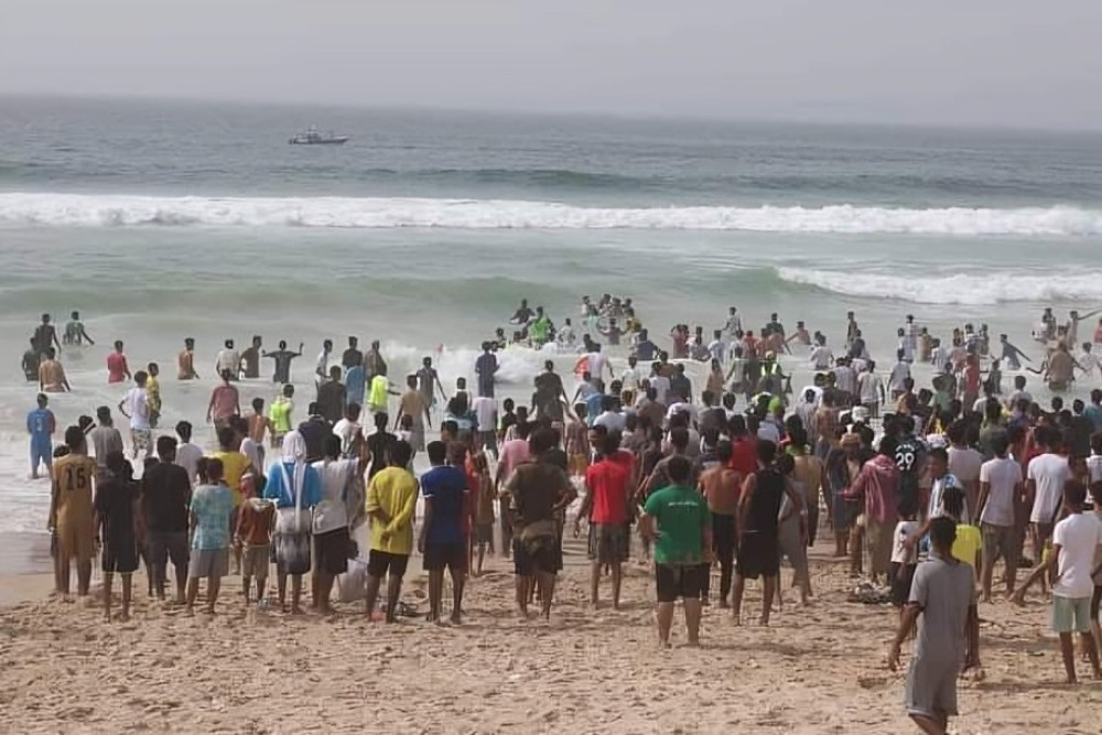 Yemen : Coast Guard Rescues Seven from Drowning Off Hadramout Shores, Including Three Young Girls