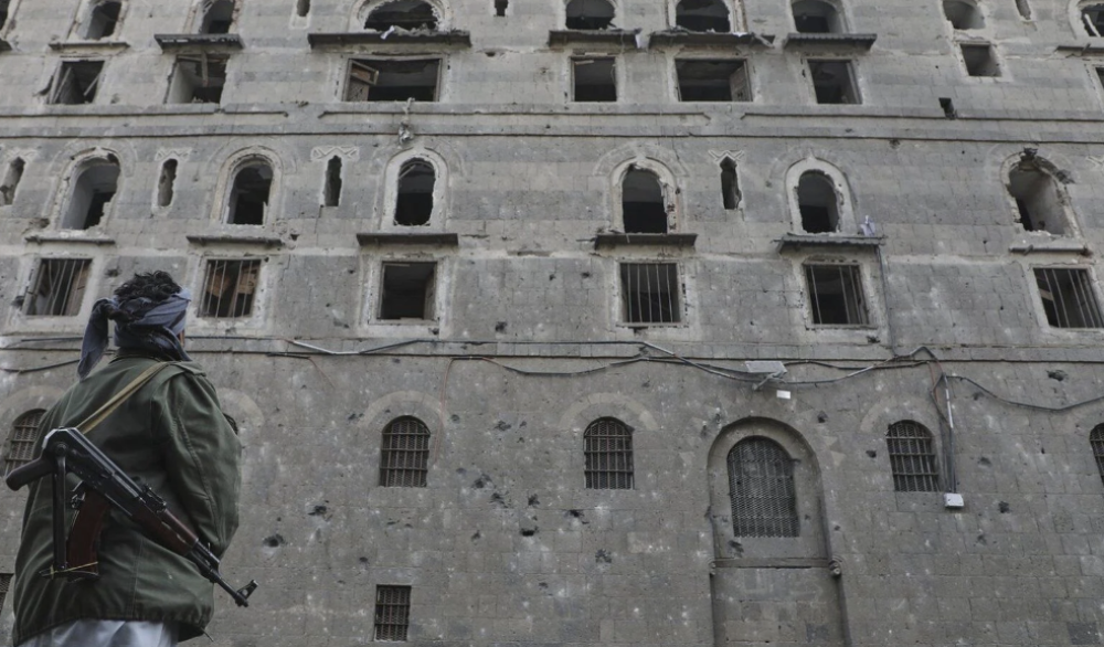 UNICEF official is released in Yemen , returns home to Jordan, officials say