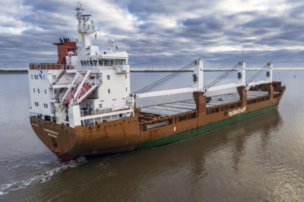 Yemen : Dutch-Flagged Cargo Ship Runs Aground After Attack in Gulf of Aden