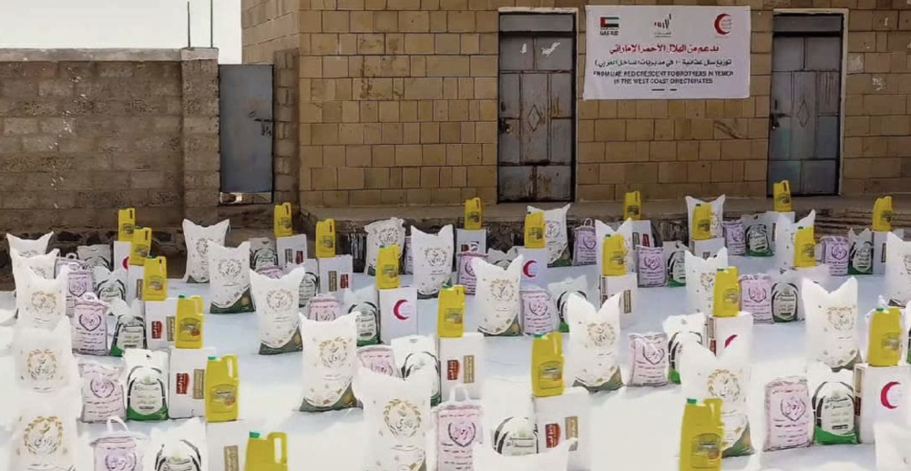 UAE Delivers 1,000 Food Baskets to Orphans and Displaced Families in Yemen’s Western Coast