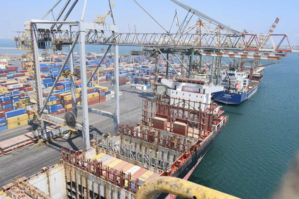 Yemen’s Gov't-Controlled Ports Receive Over 2 Million Metric Tons of Fuel and Food