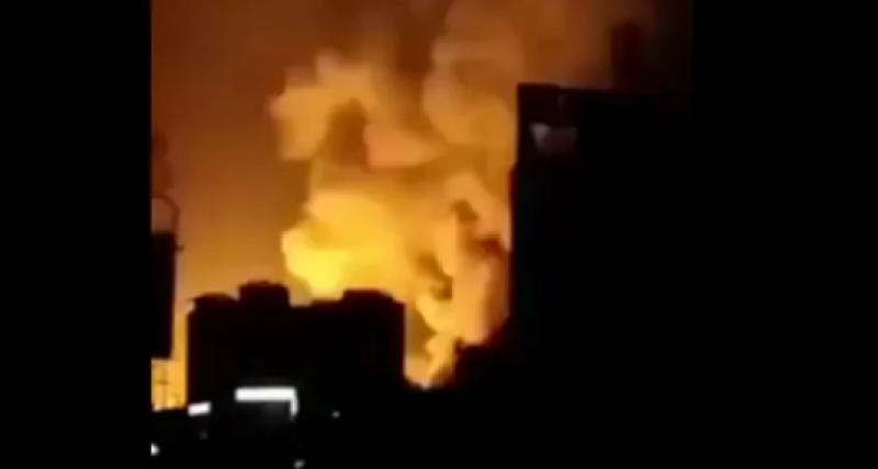 Yemen : US Airstrikes Target Houthi Areas in Hodeidah, Marib, and Al Jawf