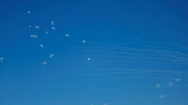 Israel says missile fired from Yemen, before blast heard