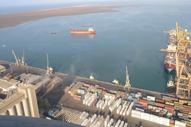 "After Houthi Missile Strikes" .. IDF Issues Evacuation Orders for Yemeni Ports