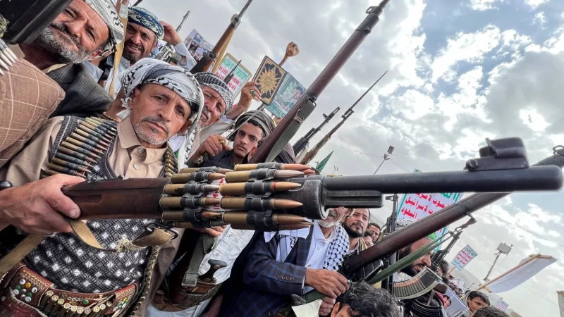 Yemen :Houthis Say They Targeted Israel with Ballistic Missiles in Coordination with Iran