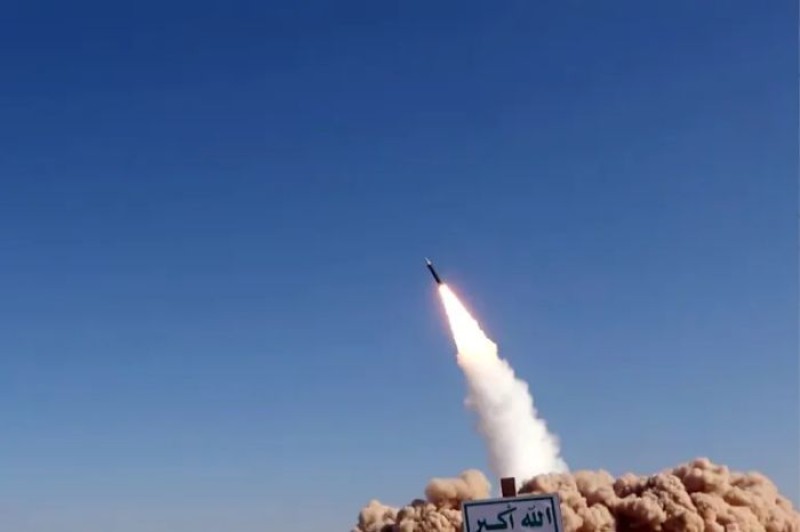 Failed Houthi Missile Launch Triggers Massive Explosion in Eastern Taiz