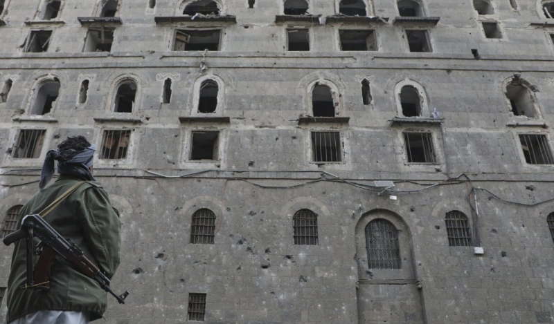 UNICEF official is released in Yemen , returns home to Jordan, officials say