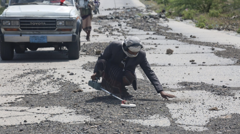 Land and Sea Mines Kill Three Fishermen, Injure Child in Yemen’s Hodeidah & Taiz