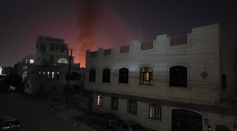 Yemen : Loud Explosions Heard at Houthi-Controlled Camps in Sana’a